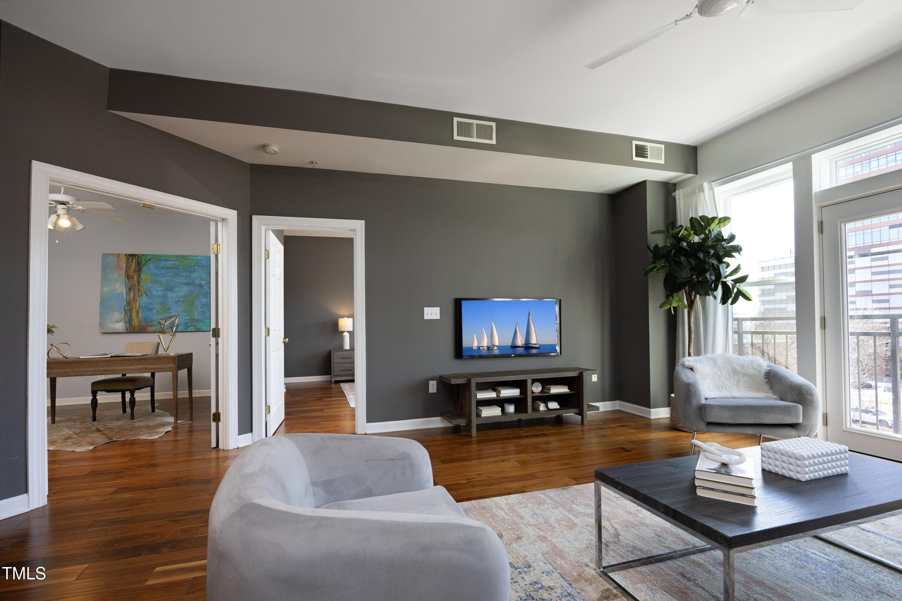200 South Dawson Street, Unit 209 Raleigh, NC 27601 - Photo 10 of 44 10Living