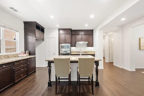 $474,000 | 565 Via De La Paz, Palm Desert, CA 92211