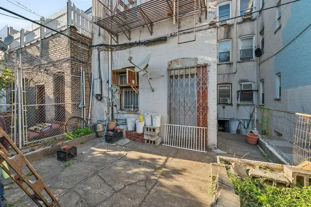 a terrace with sky view