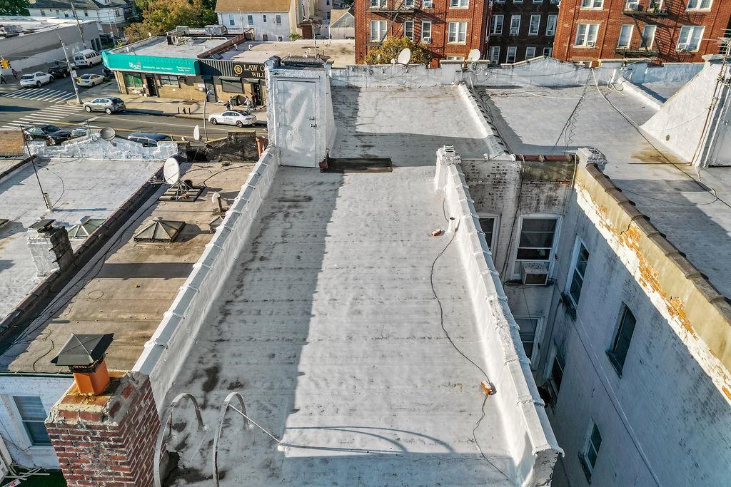 86 Quentin Road Brooklyn, NY 11223 - Photo 3 of 32