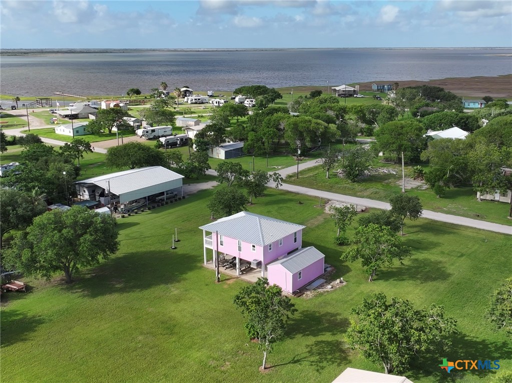 111 Springfield Avenue Port Lavaca, TX 77979 - Photo 6 of 34