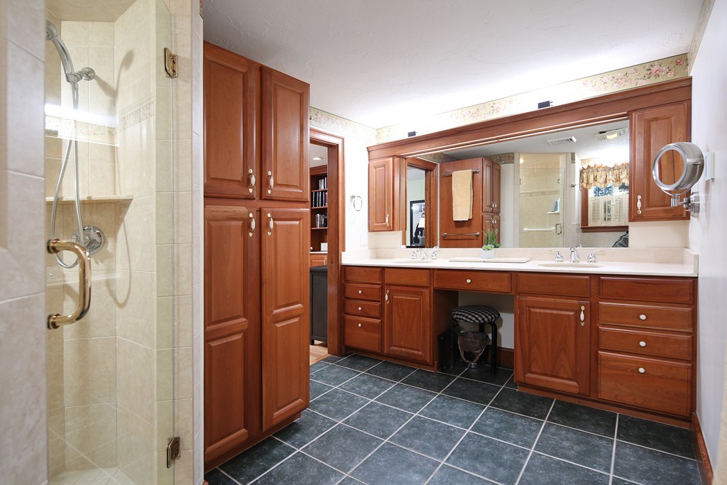 107 King Hill Road Hanover, MA 02339 - Photo 16 of 27 Gallery Image 16