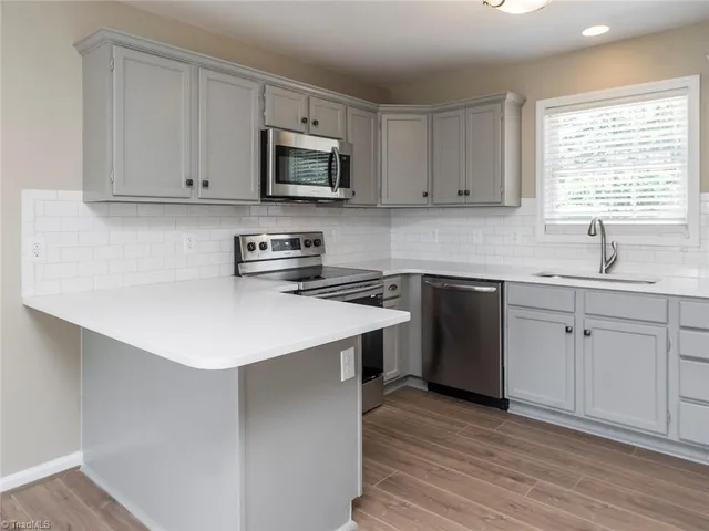 $2,300 | 8008 Daltonshire Drive, Oak Ridge, NC 27310