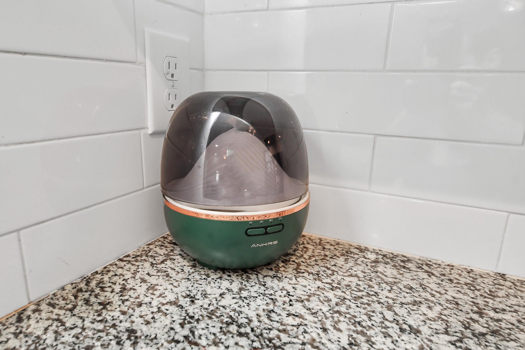 5334 Pershing Street Houston, TX 77033 - Photo 26 of 43 a close view of a sink and a stove