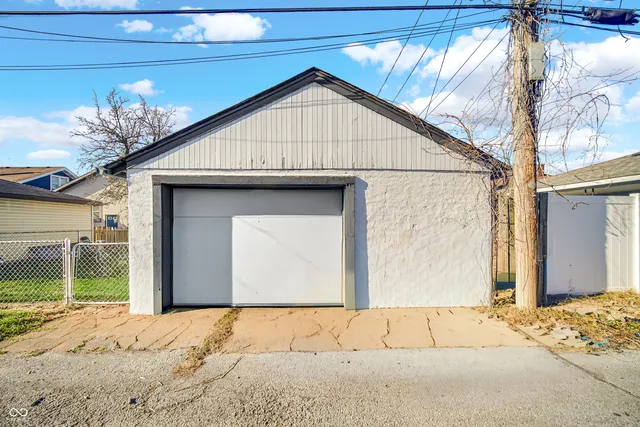 $195,000 | 7121-23 Van Buren Avenue, Hammond, IN 46324