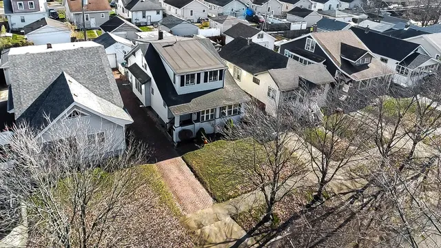 $195,000 | 7121-23 Van Buren Avenue, Hammond, IN 46324