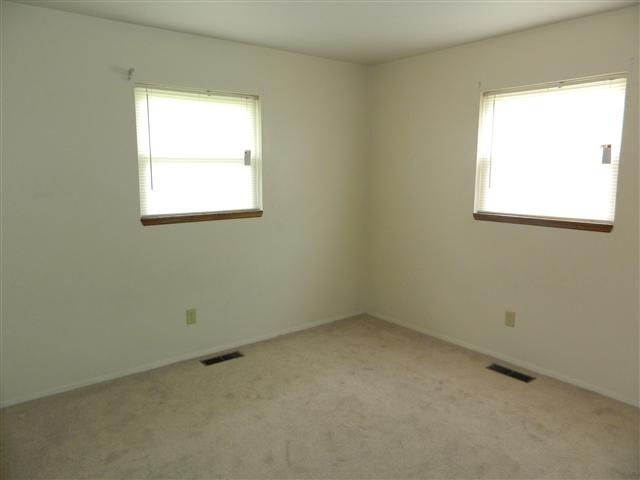 2211 Maplewood Road Fort Wayne, IN 46819 - Photo 11 of 12