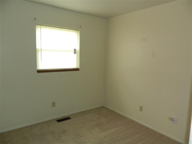 2211 Maplewood Road Fort Wayne, IN 46819 - Photo 10 of 12