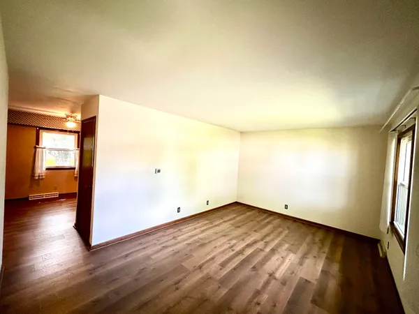 $165,000 | 425 East 11th Street, Pecatonica, IL 61063