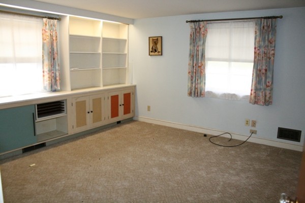 11 Longbow Road Lynnfield, MA 01940 - Photo 8 of 13 Gallery Image 8