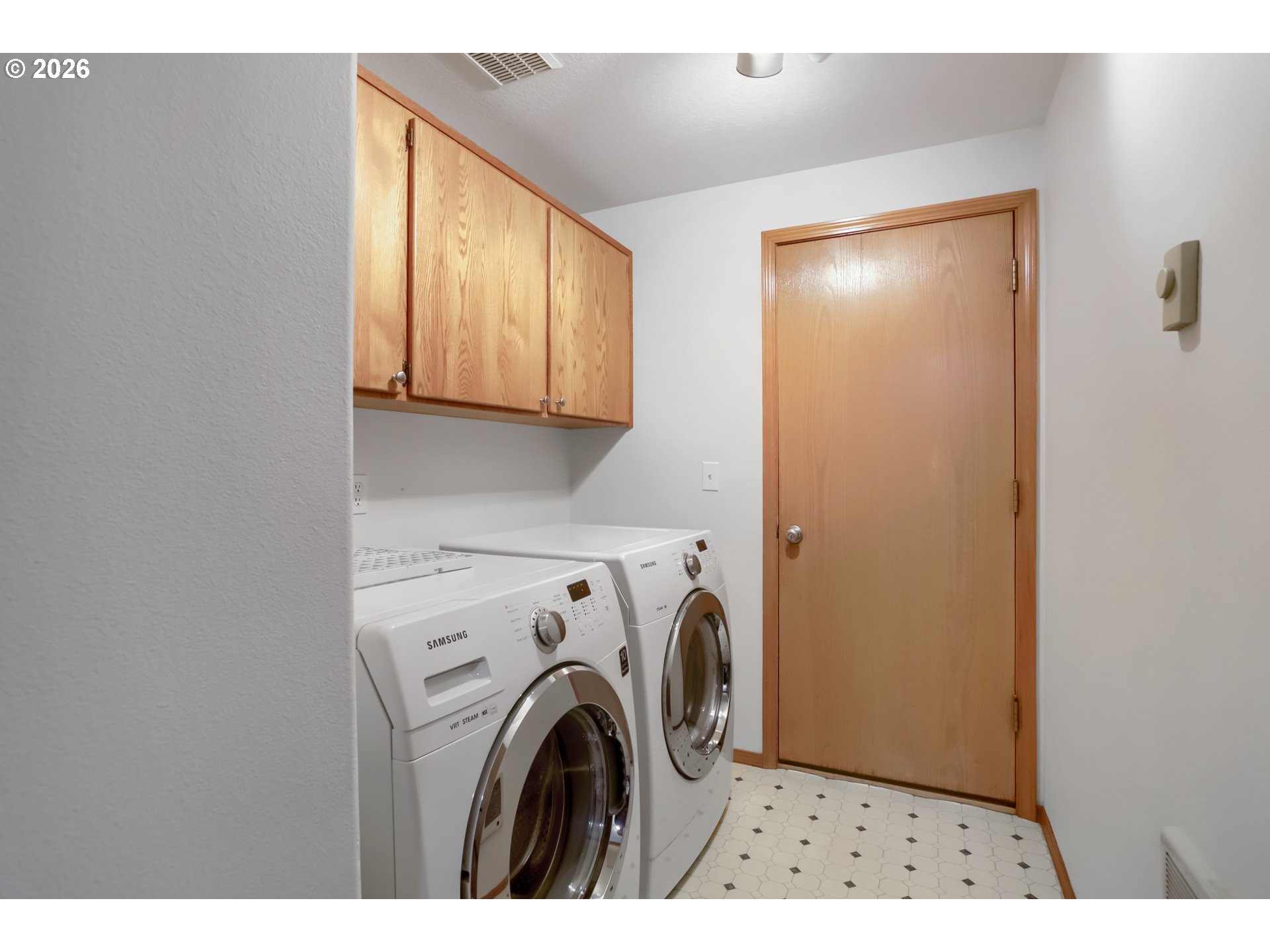 218 Southwest 11th Street Dundee, OR 97115 - Photo 23 of 28