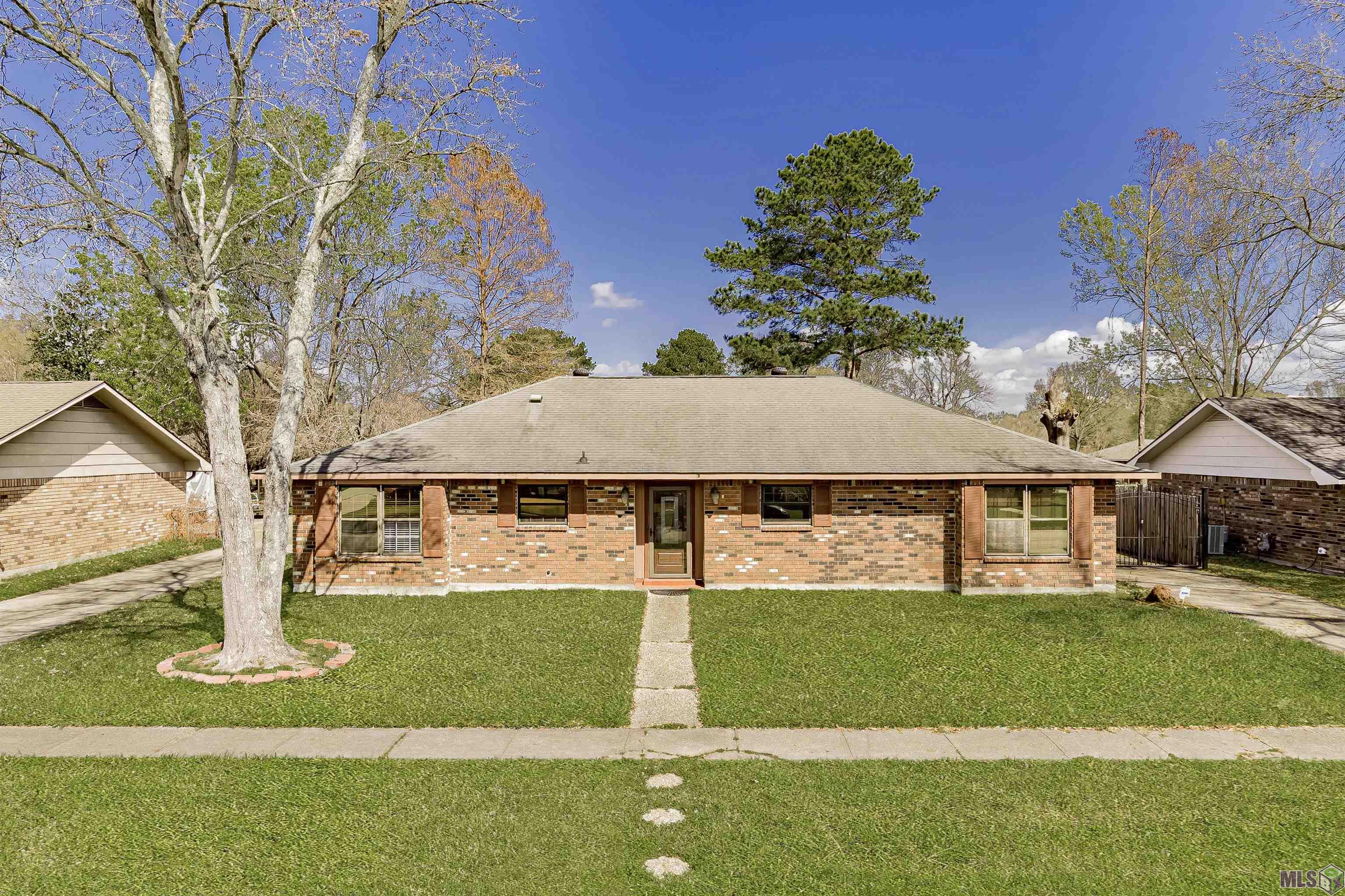 11017 Del Cano Avenue Baton Rouge, LA 70816 - Photo 1 of 25