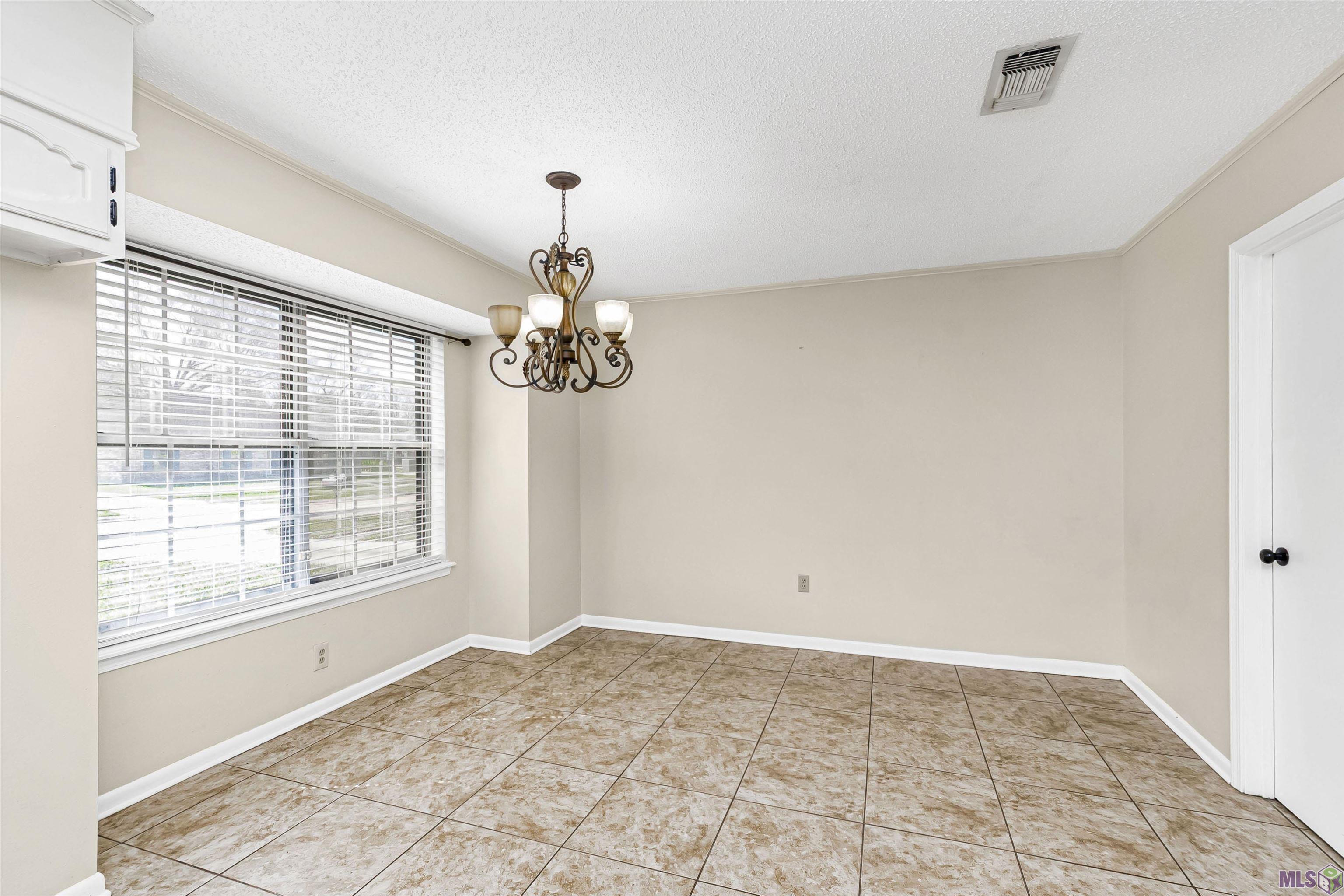 11017 Del Cano Avenue Baton Rouge, LA 70816 - Photo 12 of 25