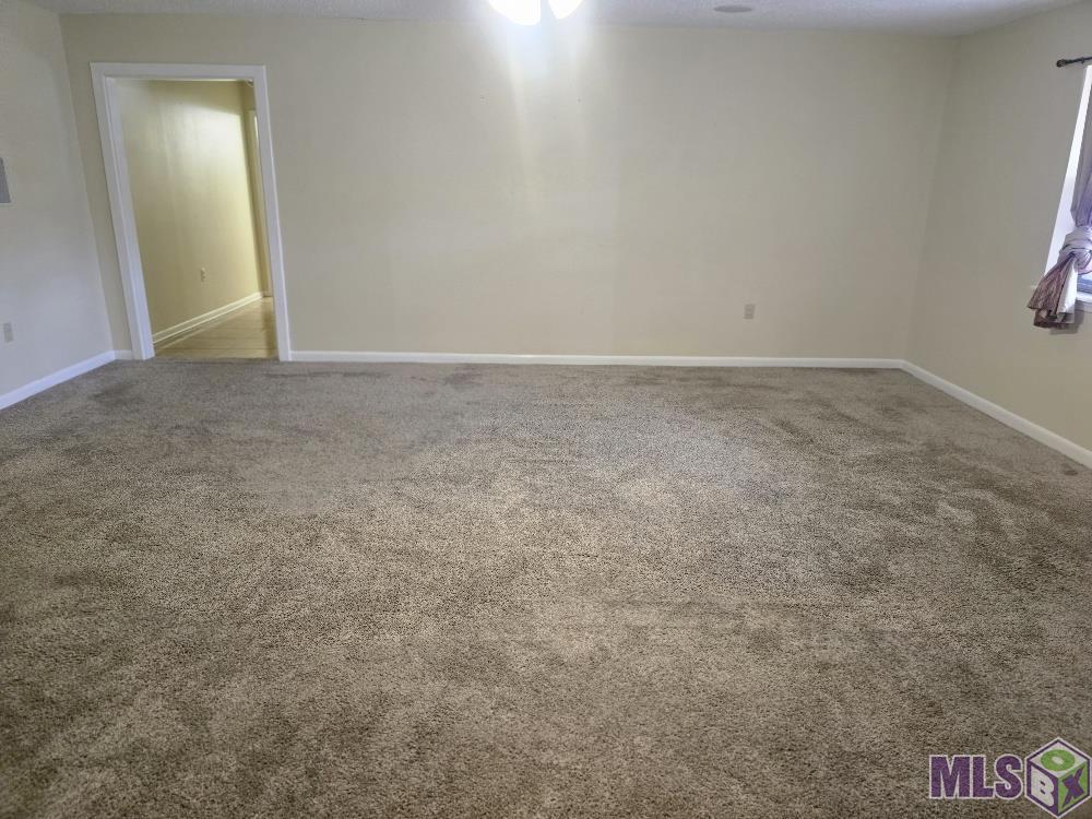 11017 Del Cano Avenue Baton Rouge, LA 70816 - Photo 7 of 34