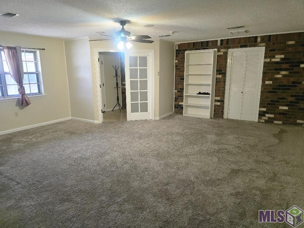 11017 Del Cano Avenue Baton Rouge, LA 70816 - Photo 8 of 34