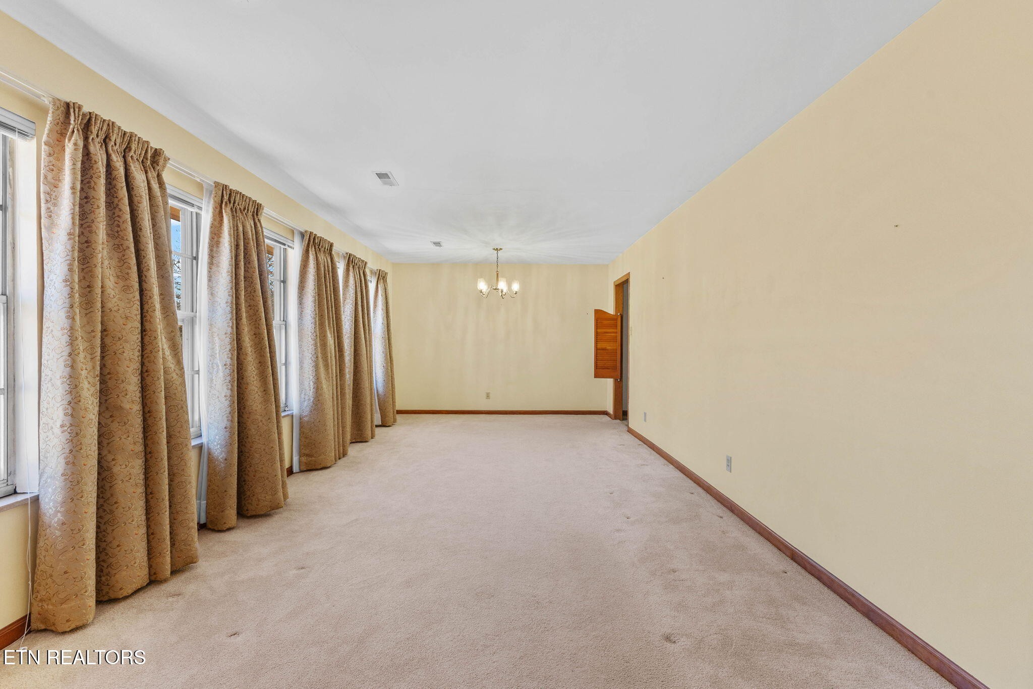 209 Debbie Road Knoxville, TN 37922 - Photo 6 of 33 Gallery Image 6