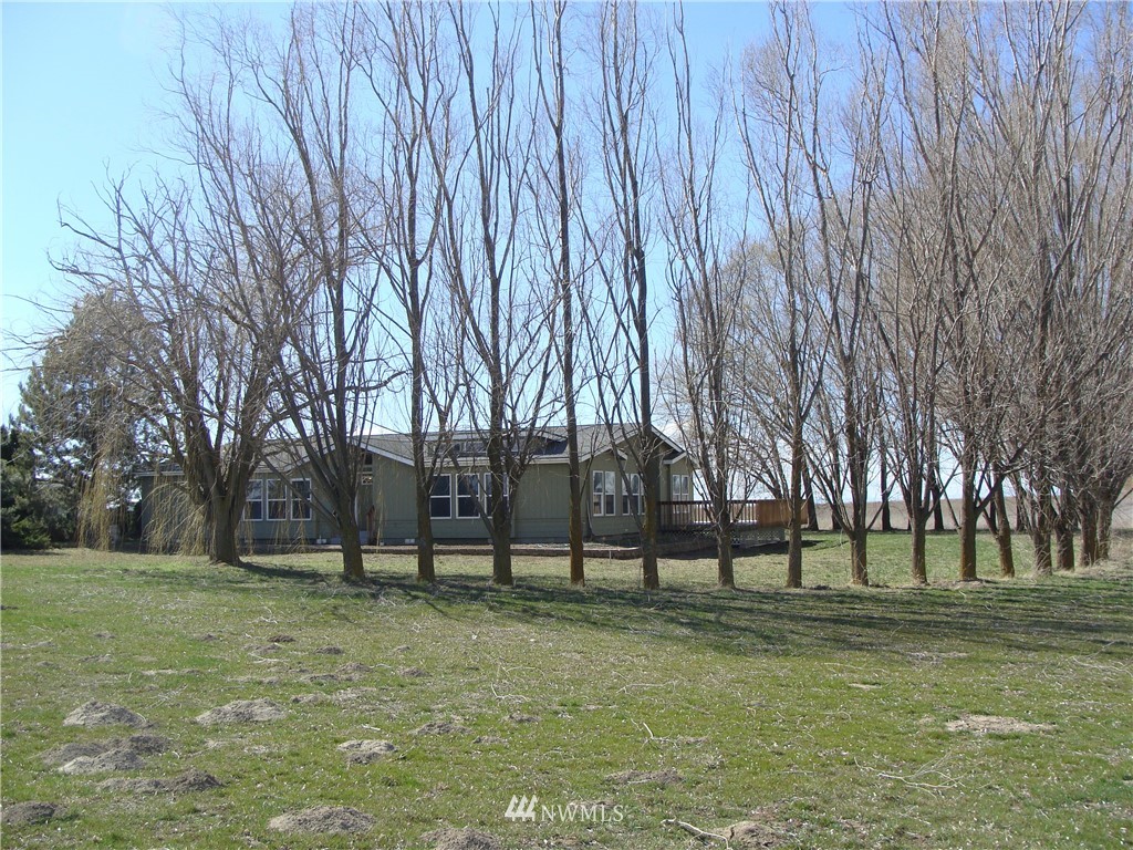 1866 Rd O Northeast Moses Lake, WA 98837 - Photo 1 of 23 Gallery Image 1