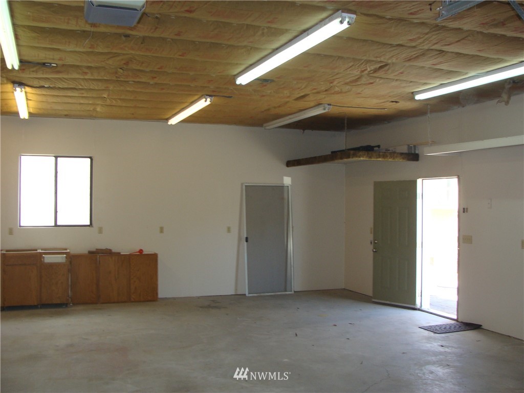 1866 Rd O Northeast Moses Lake, WA 98837 - Photo 7 of 23 Gallery Image 7
