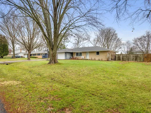 $250,000 | 2912 Panorama Drive, Rockford, IL 61109