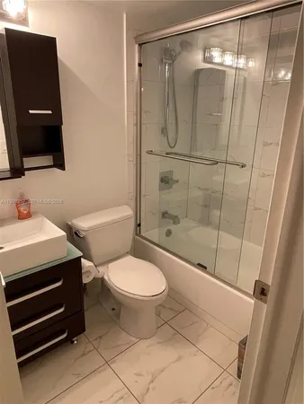 $4,000 | 2301 South Ocean Drive, Unit 607, Hollywood, FL 33019