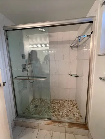 $4,000 | 2301 South Ocean Drive, Unit 607, Hollywood, FL 33019