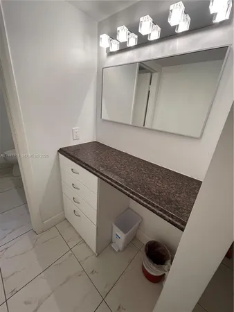 $4,000 | 2301 South Ocean Drive, Unit 607, Hollywood, FL 33019