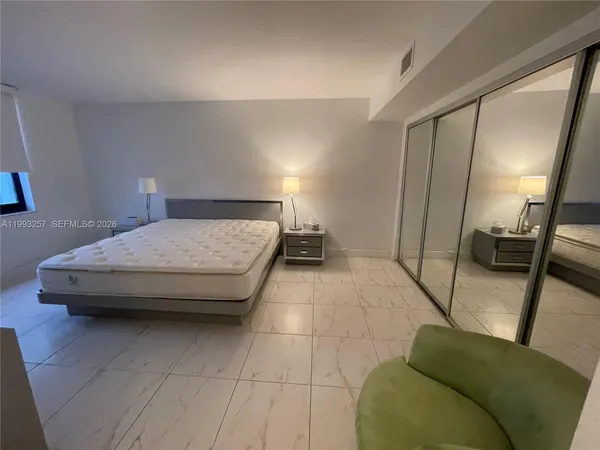 $4,000 | 2301 South Ocean Drive, Unit 607, Hollywood, FL 33019