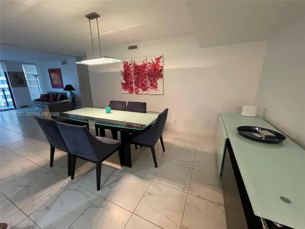 $4,000 | 2301 South Ocean Drive, Unit 607, Hollywood, FL 33019