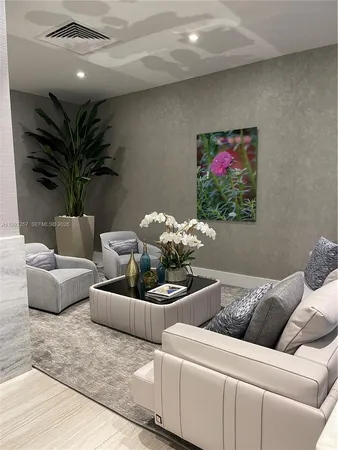 $4,000 | 2301 South Ocean Drive, Unit 607, Hollywood, FL 33019