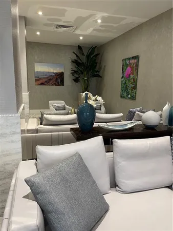 $4,000 | 2301 South Ocean Drive, Unit 607, Hollywood, FL 33019