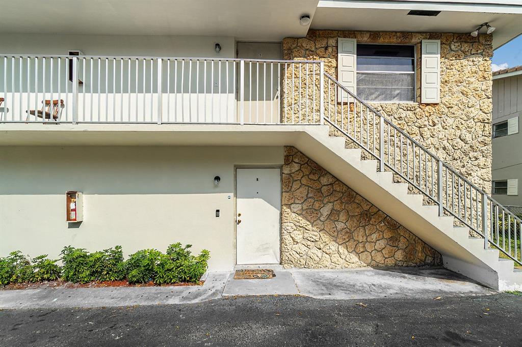 4341 Riverside Drive, Unit D Coral Springs, FL 33065 - Photo 3 of 3 a view of entryway