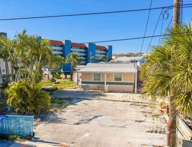 50 137th Ave Circle Madeira Beach, FL 33708 - Photo 2 of 19