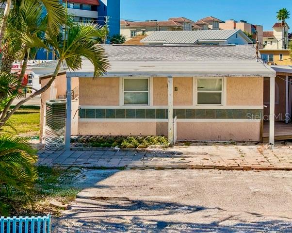 50 137th Ave Circle Madeira Beach, FL 33708 - Photo 4 of 19