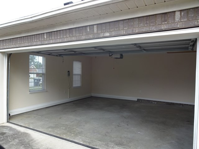 511 Butler Springs Court Grovetown, GA 30813 - Photo 22 of 29 Double car garage