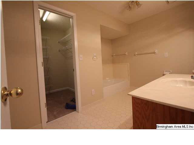 1024 5th Avenue Northwest Alabaster, AL 35007 - Photo 3 of 15