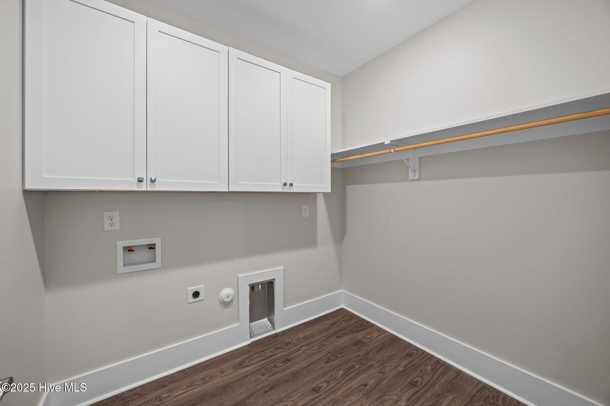 2988 Joe Stocks Road Greenville, NC 27858 - Photo 22 of 54 Laundry Room