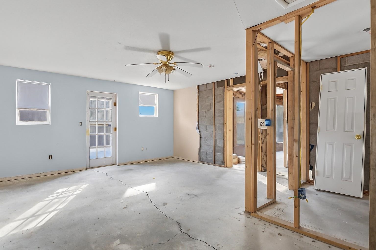 1055 Glenwood Drive Grand Junction, CO 81503 - Photo 23 of 27 a view of an empty room