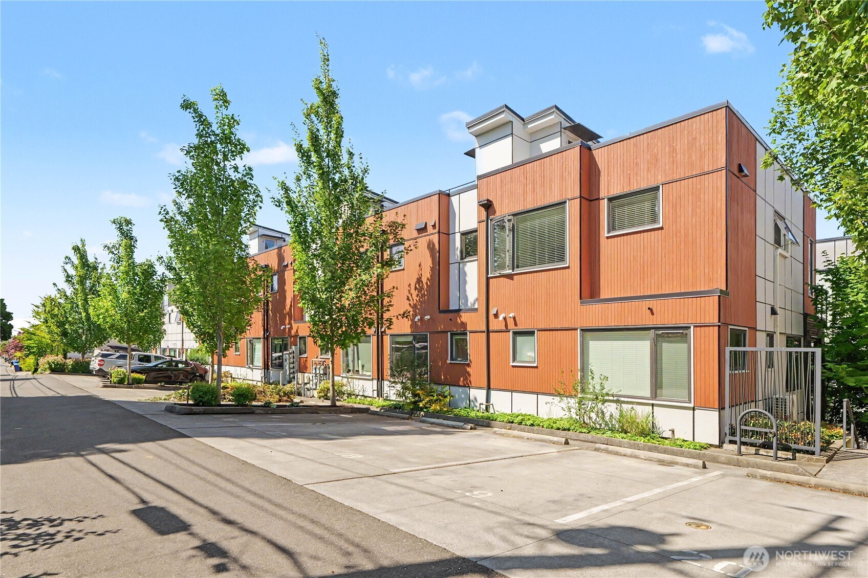 3810 California Avenue Southwest, Unit B Seattle, WA 98116 - Photo 24 of 26