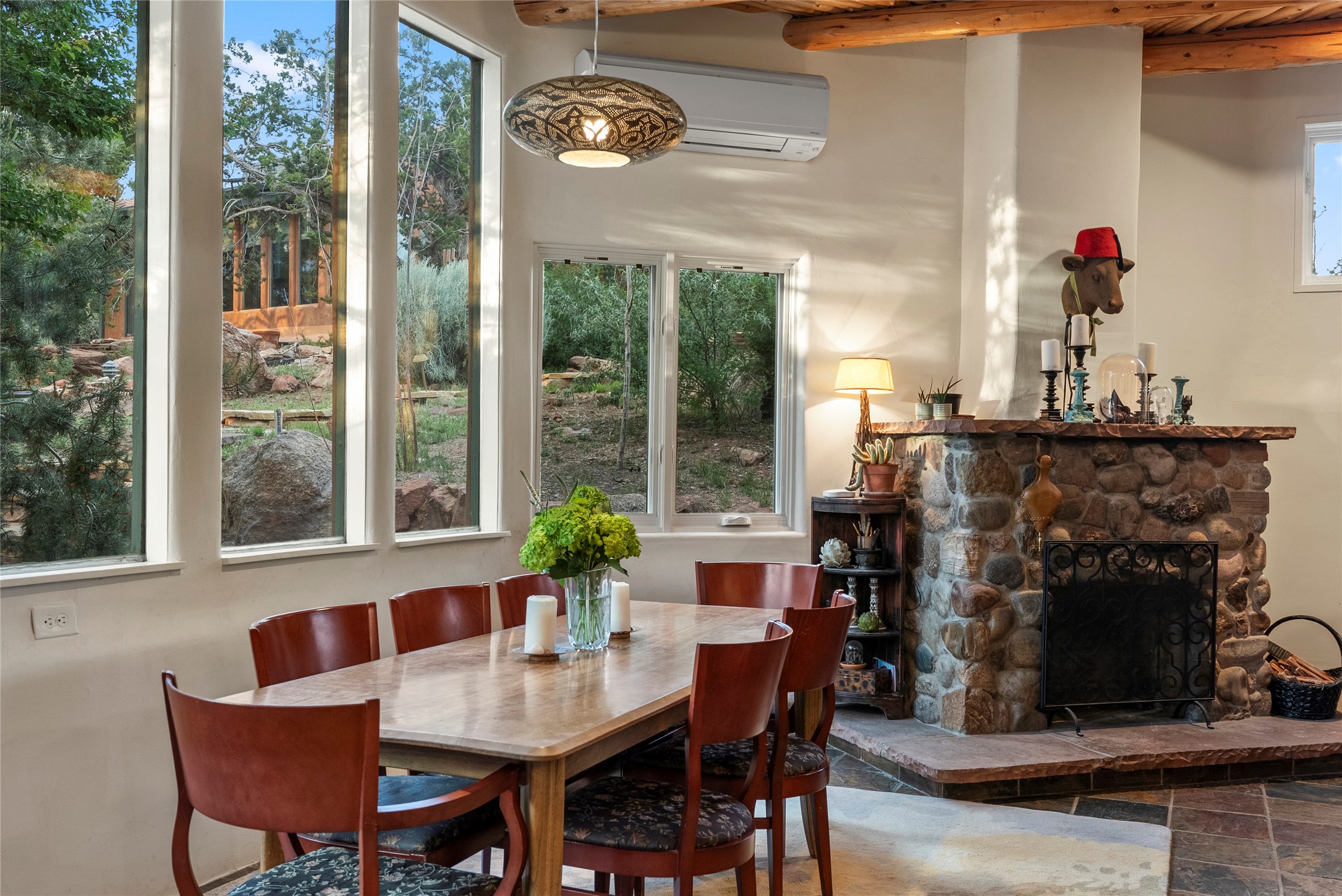 15 Cielo Cumbre Road Santa Fe, NM 87505 - Photo 2 of 20 Dining off Kitchen