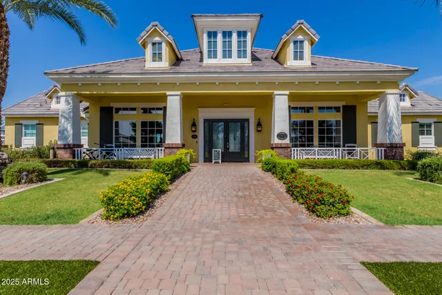 $784,900 | 10658 East Meseto Avenue, Mesa, AZ 85209