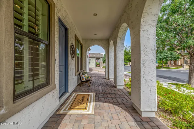 a view of a livingroom with furniture and windows