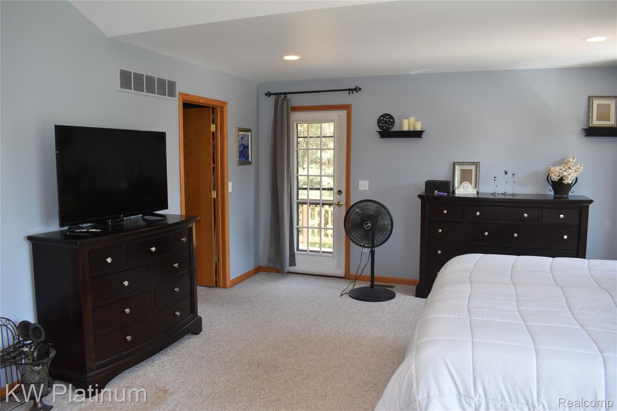 11364 Norman Road Yale, MI 48097 - Photo 21 of 48 DSC_0248.JPG