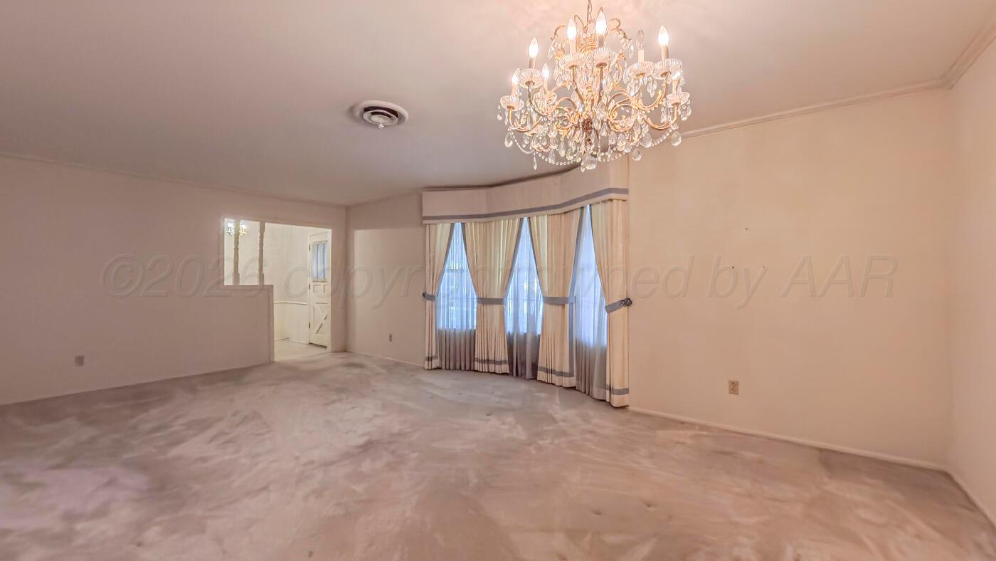 6907 Calumet Road Amarillo, TX 79106 - Photo 6 of 23 Living Room 1
