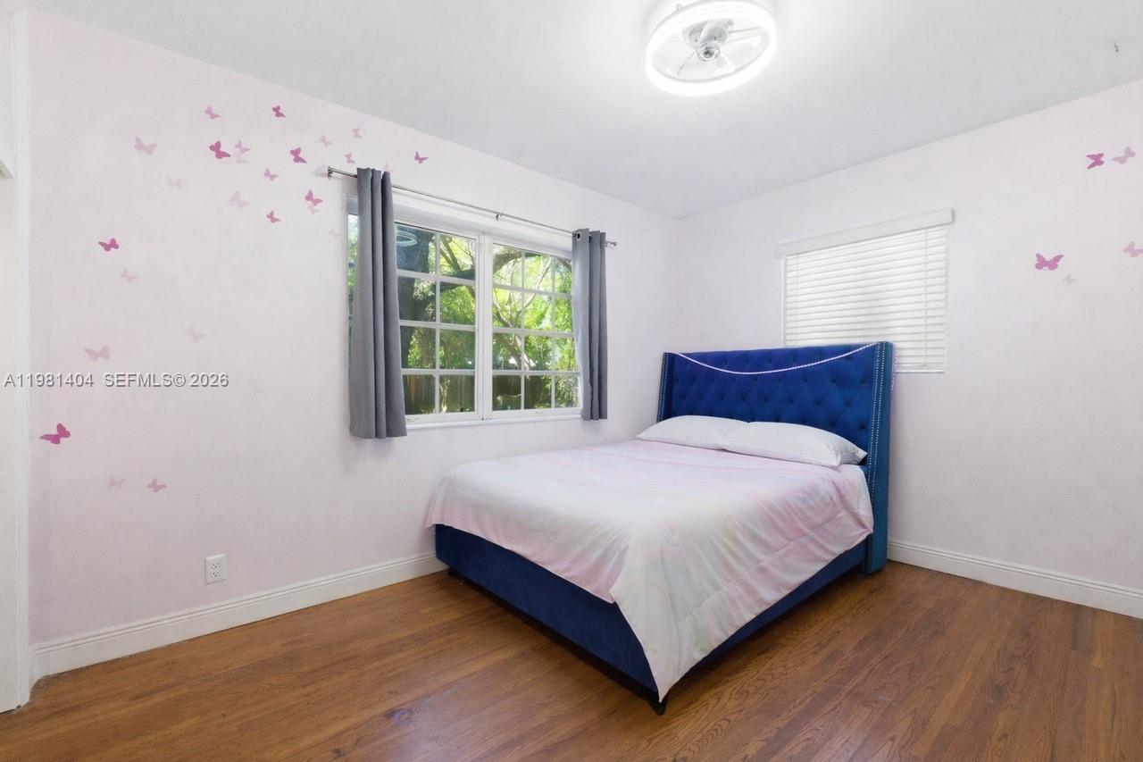 7870 Southwest 98th Street Miami, FL 33156 - Photo 15 of 27