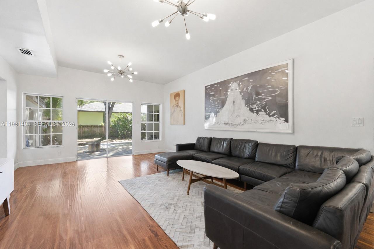 7870 Southwest 98th Street Miami, FL 33156 - Photo 16 of 27