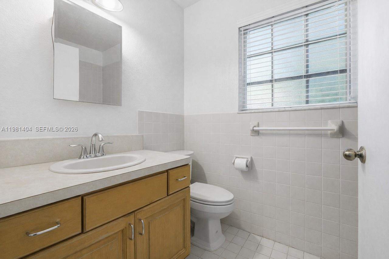 7870 Southwest 98th Street Miami, FL 33156 - Photo 23 of 27