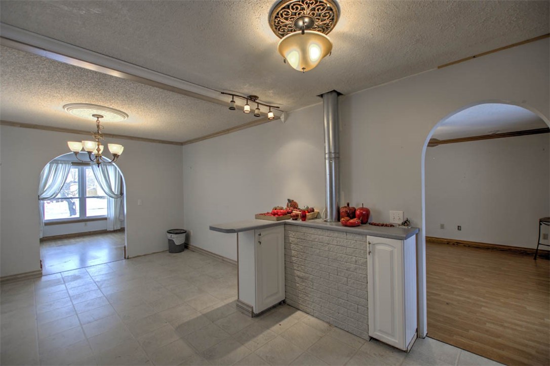 1051 Valley View Court Decatur, IL 62522 - Photo 15 of 27 Gallery Image 15