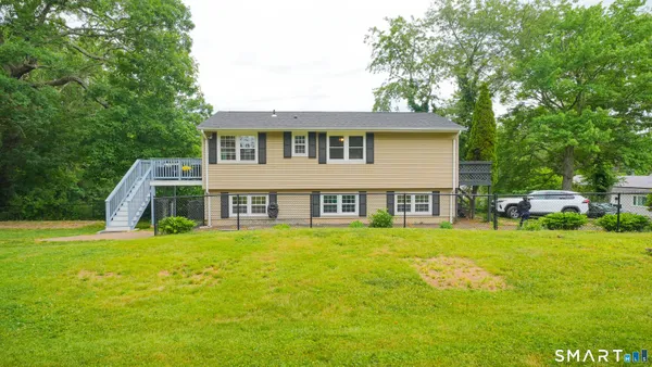 $349,999 | 16 Miami Street, East Haven, CT 06513