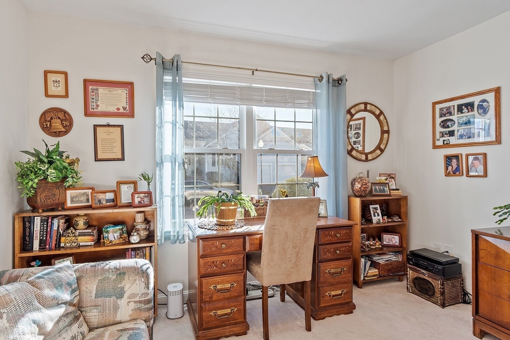 27 Russell Farm Drive, Unit 27 Methuen, MA 01844 - Photo 24 of 39 a workspace with furniture and window