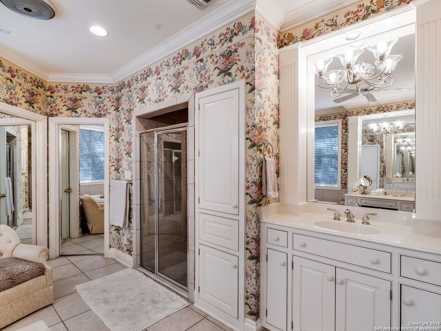 155 Cibolo Ridge Trail Boerne, TX 78015 - Photo 43 of 100 a bathroom with a double vanity sink and a mirror